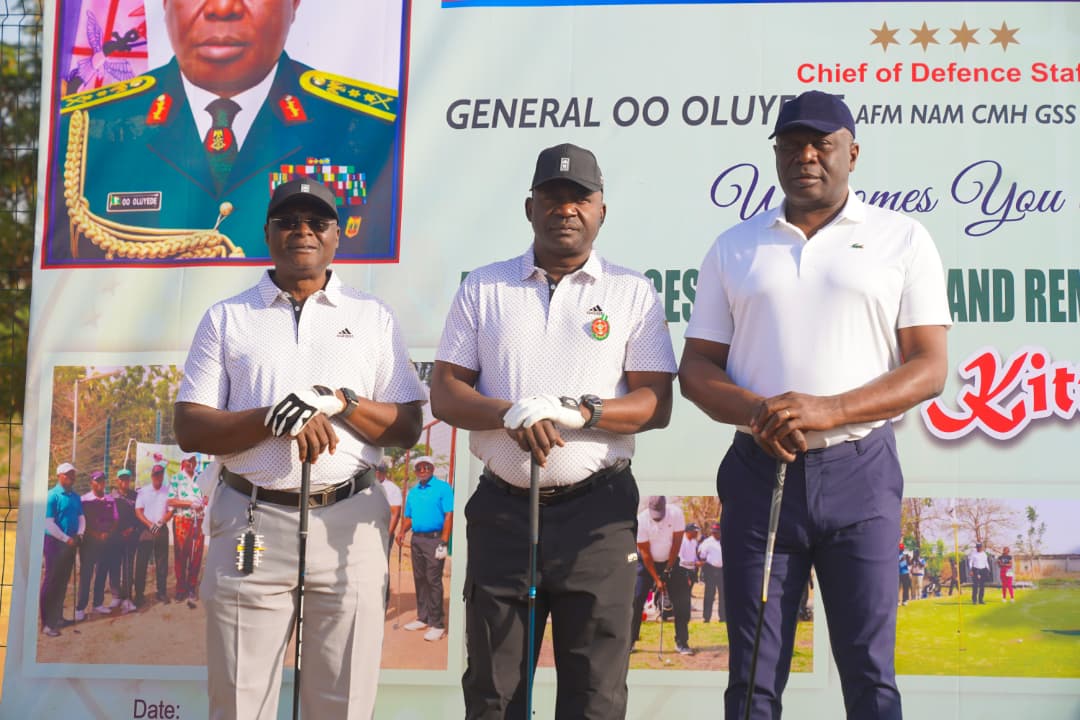 Armed Forces Mark Remembrance Day with Golf Kitty, Honouring Fallen Heroes