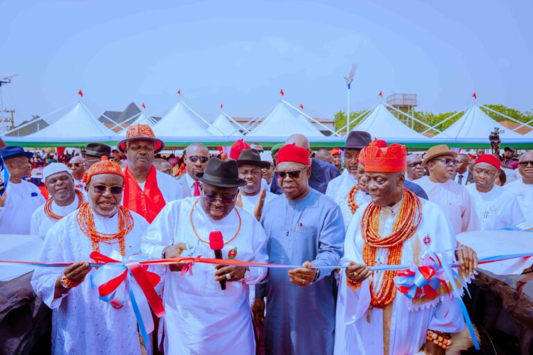 Oborevwori Presents 65 SUVs To Traditional Rulers In Delta