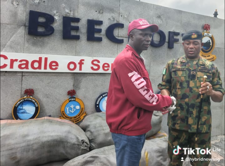 Navy Intercepts 500kg Cannabis in Lagos, Hands Over to NDLEA

‎