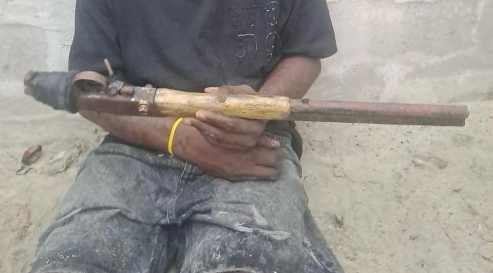 Delta Police Intercept 1,520 Packets of Illicit Drugs, Arrest Suspected Robber, Recover Firearm