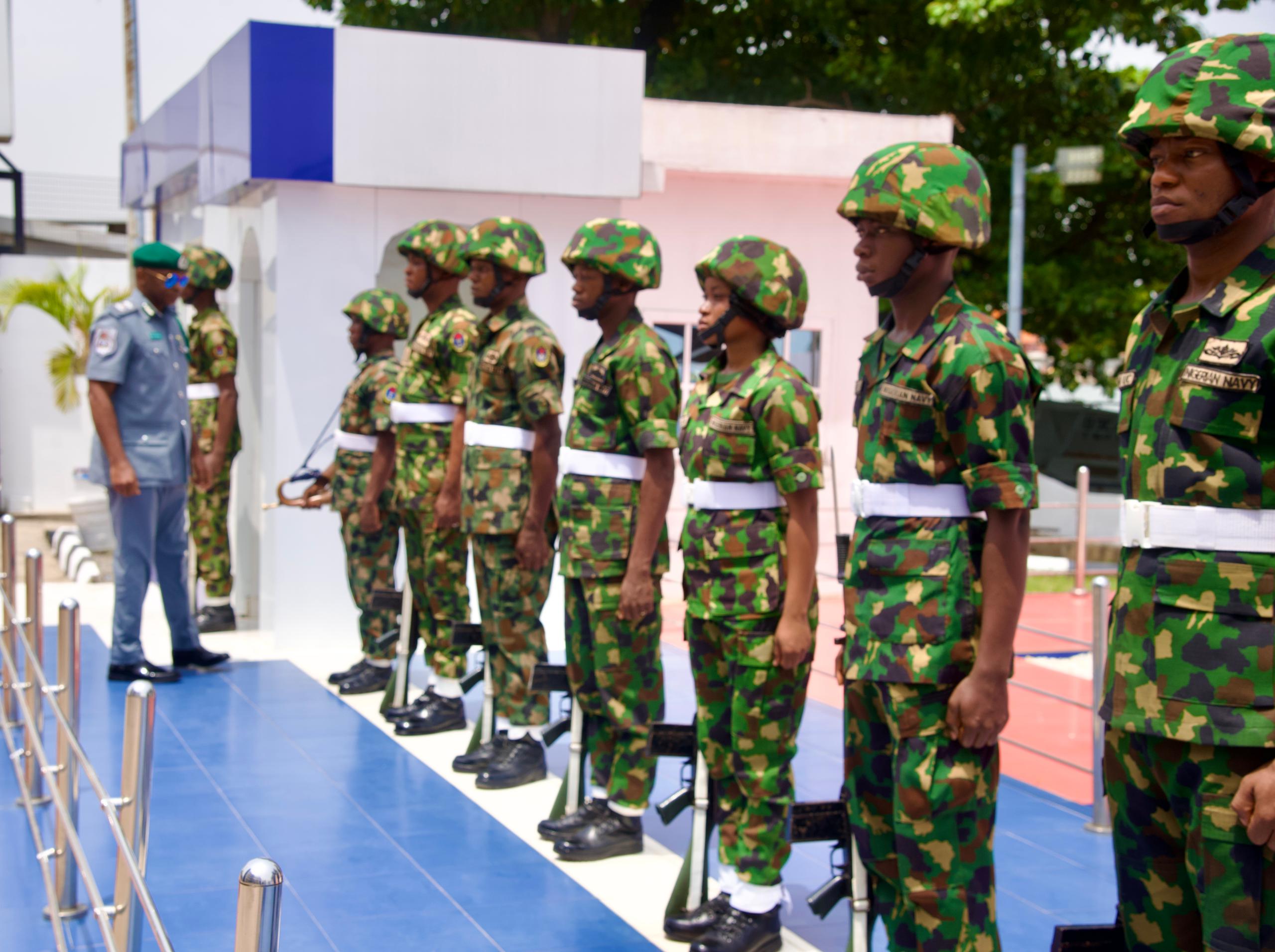 Customs, Navy reinforce institutional collaboration to secure maritime economy

‎