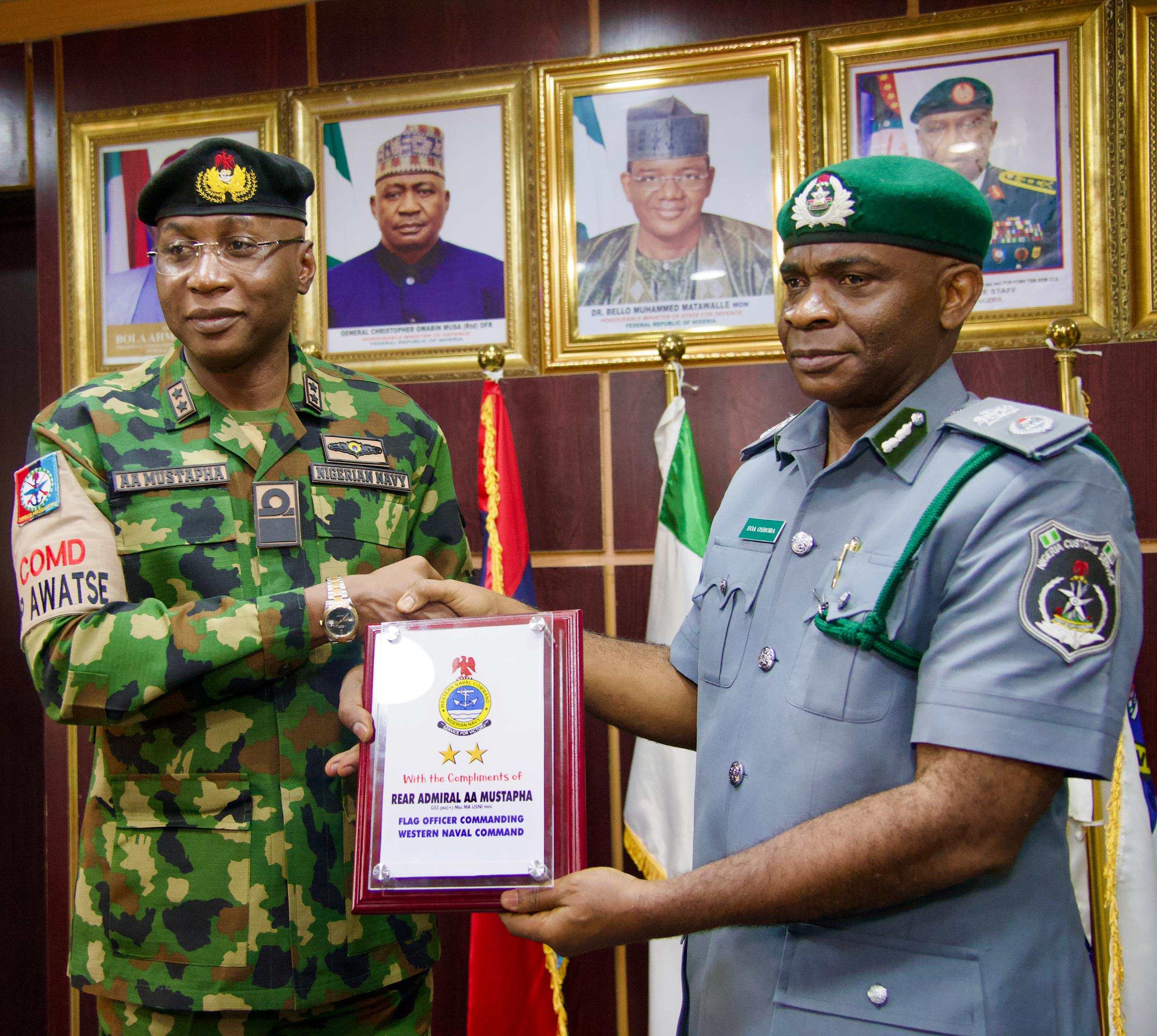 Customs, Navy reinforce institutional collaboration to secure maritime economy

‎
