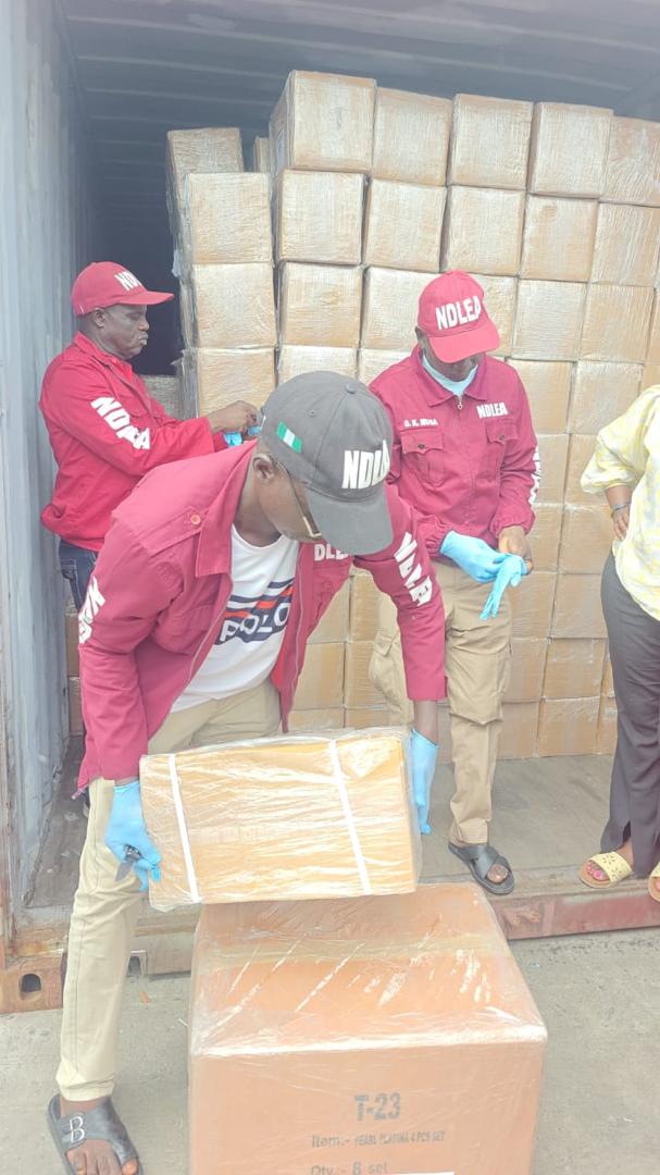 NDLEA arrests 74-year-old man with 11kg cocaine at Abuja airport

‎
