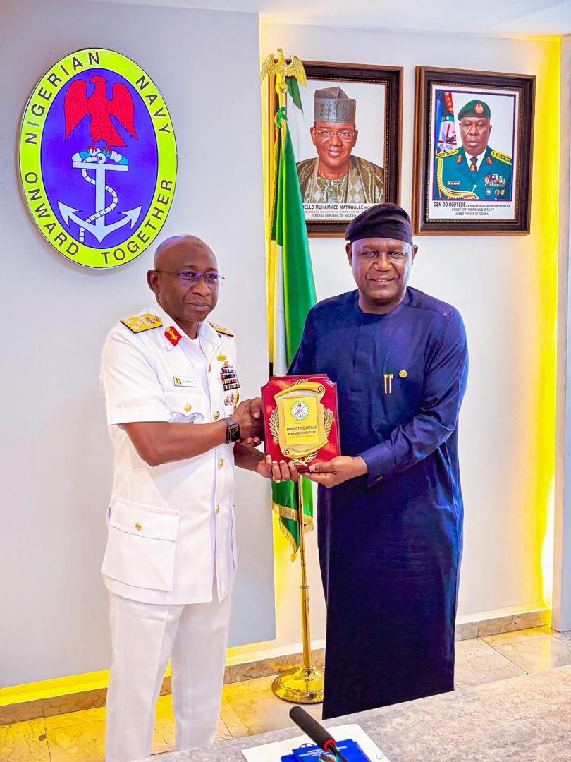 Defence Ministry vows improved support for Navy operations

‎