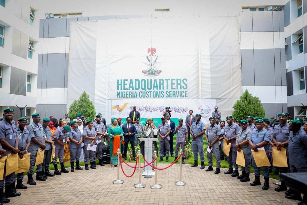 IWD 2026: CGC Adeniyi hosts surprise appreciation event for Customs women

‎