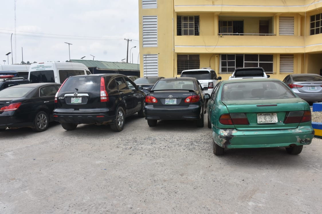 Police arrest 14 Suspected Car Thieves, recover 17 vehicles in FCT

‎