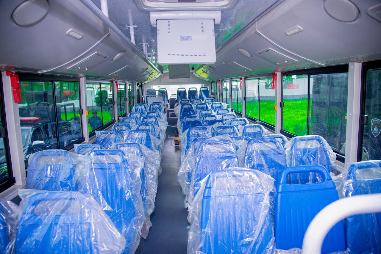 Police Launch Green Fleet As Trust Fund, PI-CNG Donate Special Buses