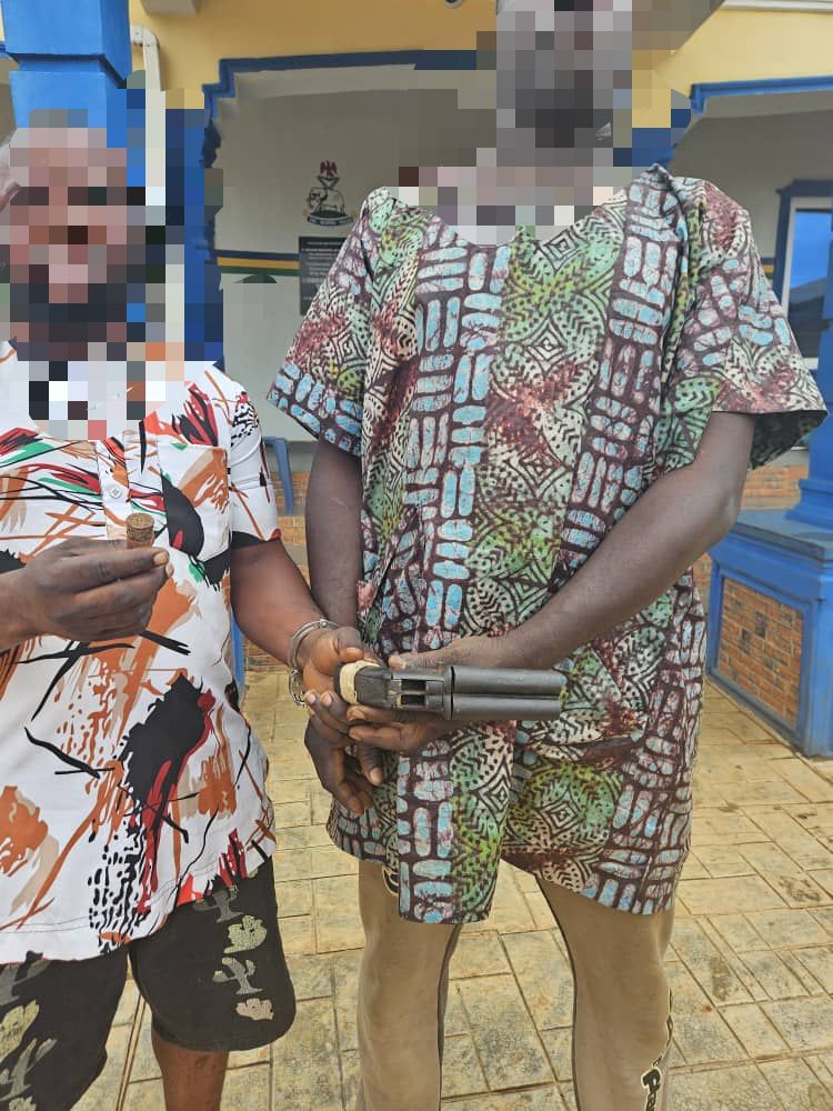 Ogun Police Arrest Two Over Illegal Firearm Possession

‎

‎