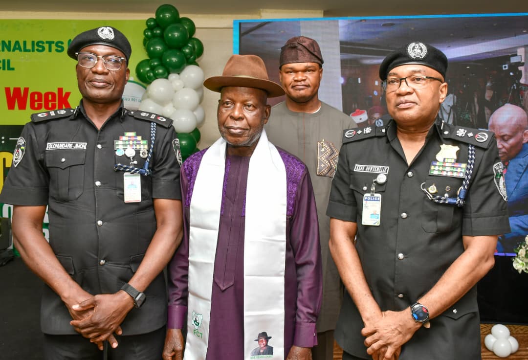 Applauds, Pomp as AIG Olohundare Jimoh Bags NUJ FCT Most Coveted Crime Fighter of the Year Award

‎