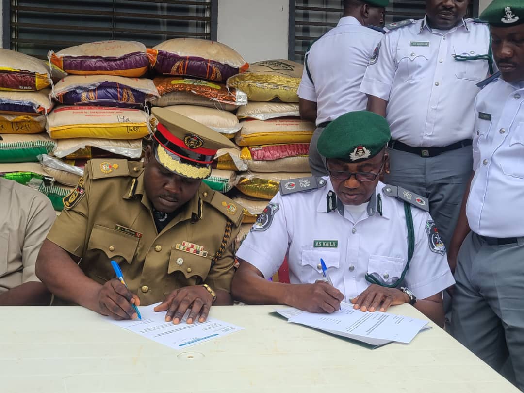 Seme Customs Generates N9.7bn Revenue, Seizes Drugs, Rice, PMS

‎