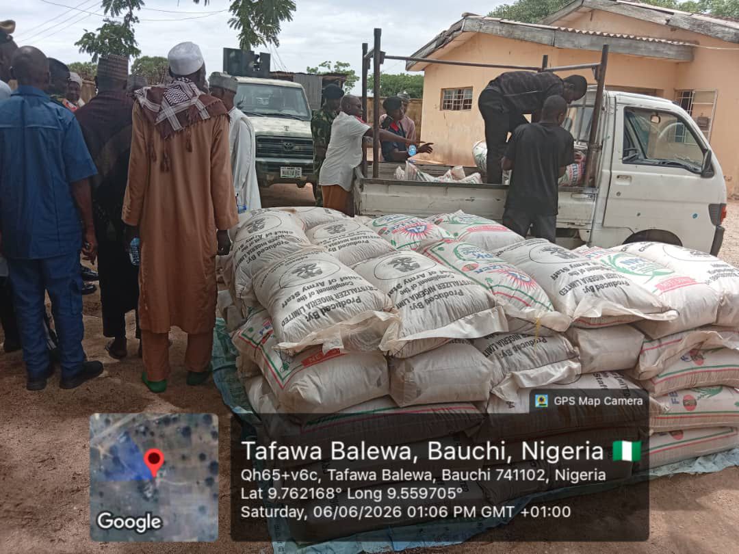 Security Stakeholders Hold Engagement Meeting in Bauchi, Distribute Fertilizers to Farmers