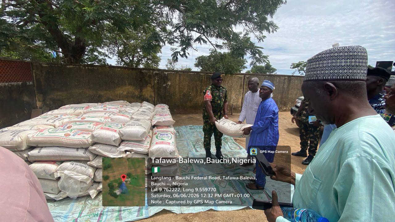 Security Stakeholders Hold Engagement Meeting in Bauchi, Distribute Fertilizers to Farmers