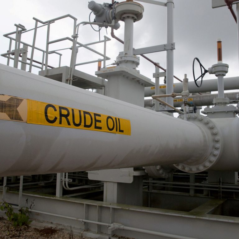 ‎Maritime Editors Raise Alarm Over Crude Oil Theft, Call for Urgent Government Action

‎