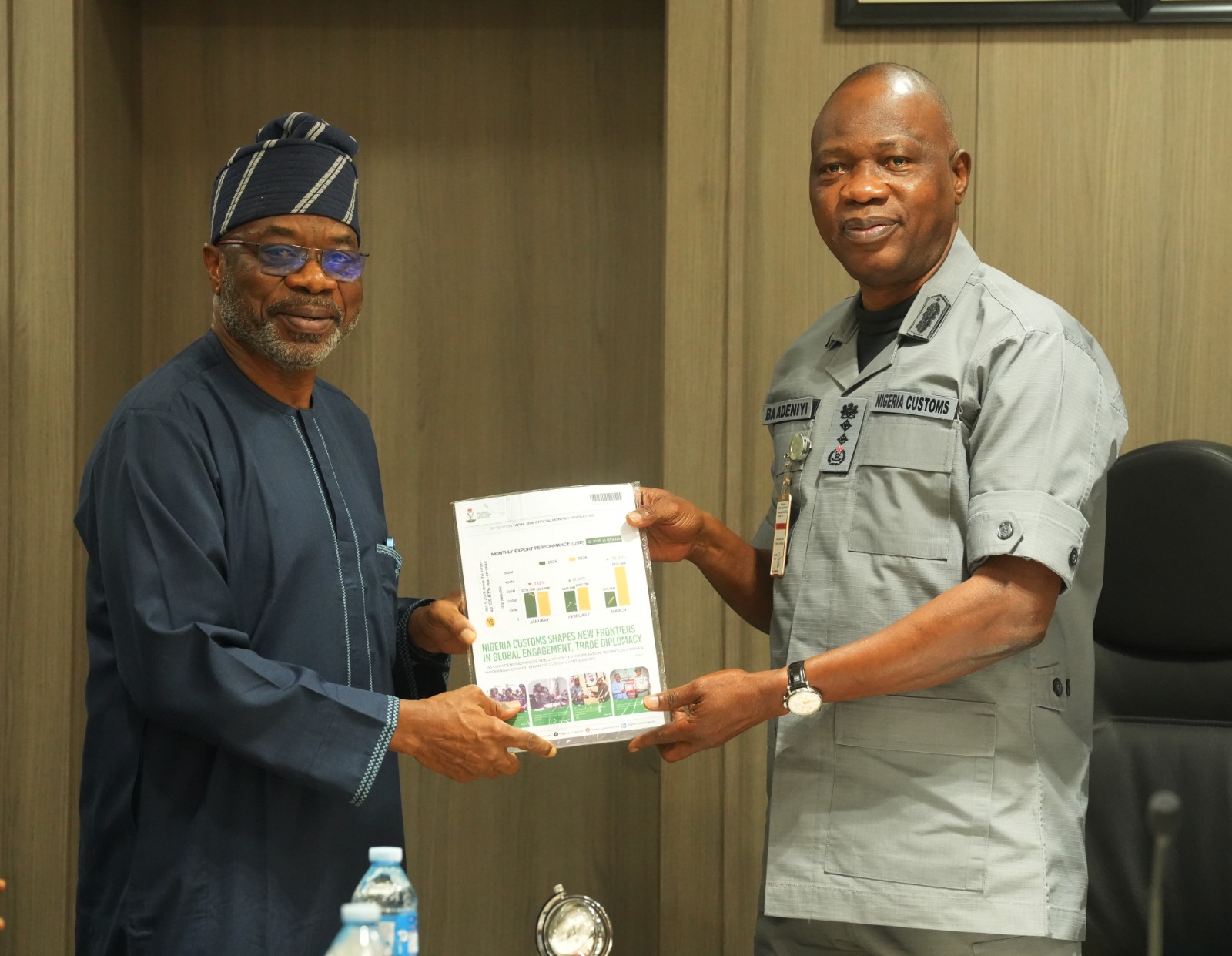 Customs Unveils Special Operations Against Vegetable Oil Smuggling to Protect Local Investments