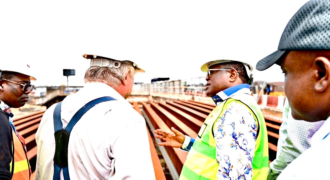 Umahi Fires Back At Tinubu Critics As FG Moves To Launch New Carter Bridge, Restore Eko Bridge