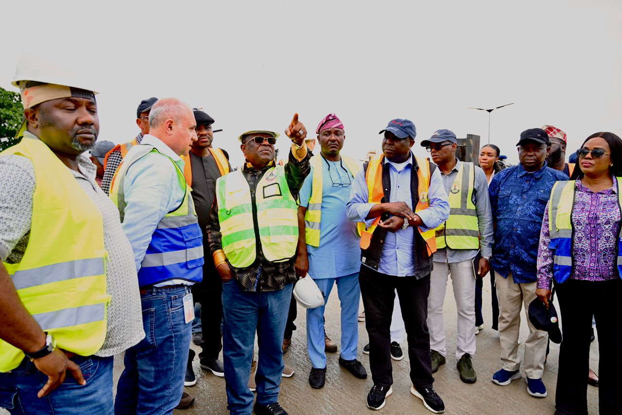 Tinubu’s Lagos-Calabar Coastal Highway Gains Global Spotlight as Financier Bags International Award-Umahi
