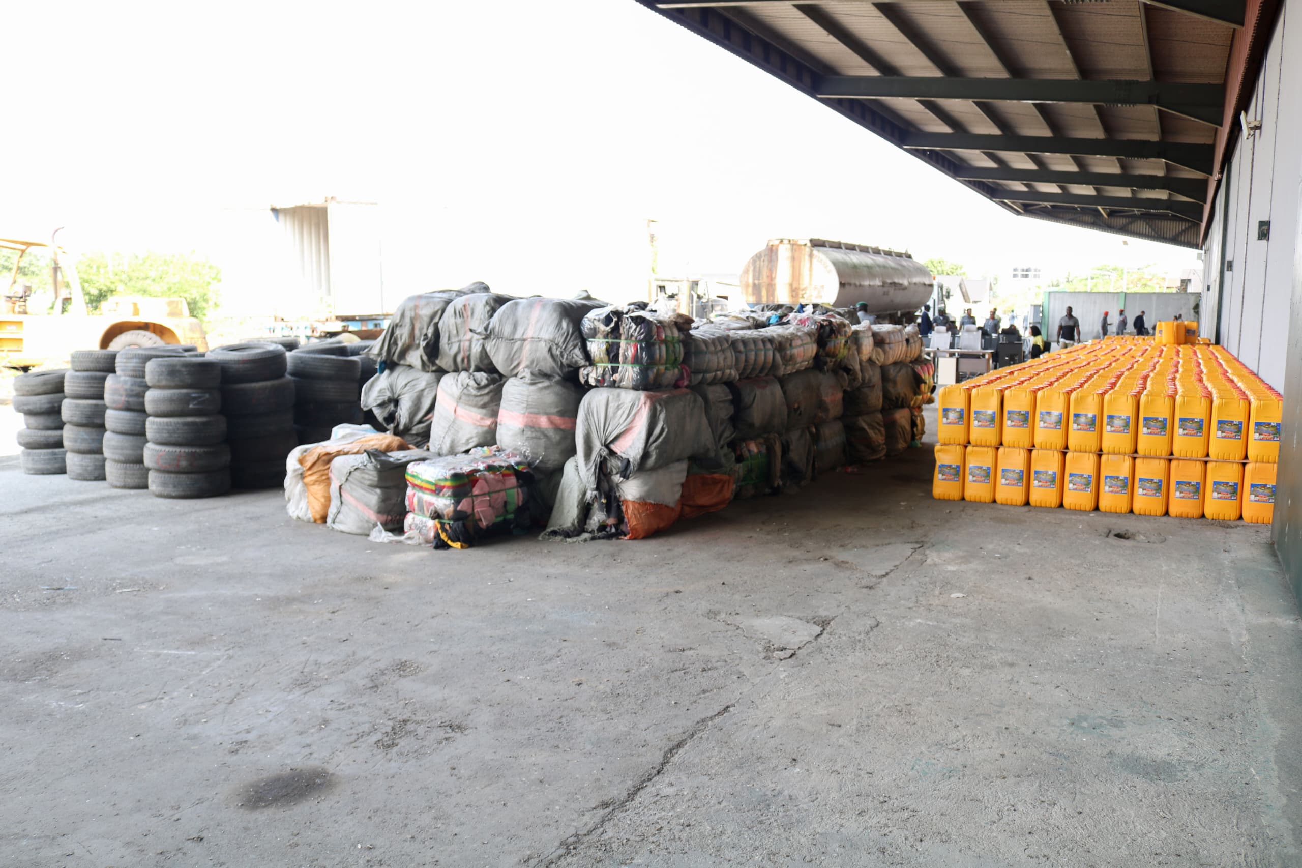 Customs Shields Local Manufacturers, Confiscates 1,996 Kegs of Smuggled Vegetable Oil