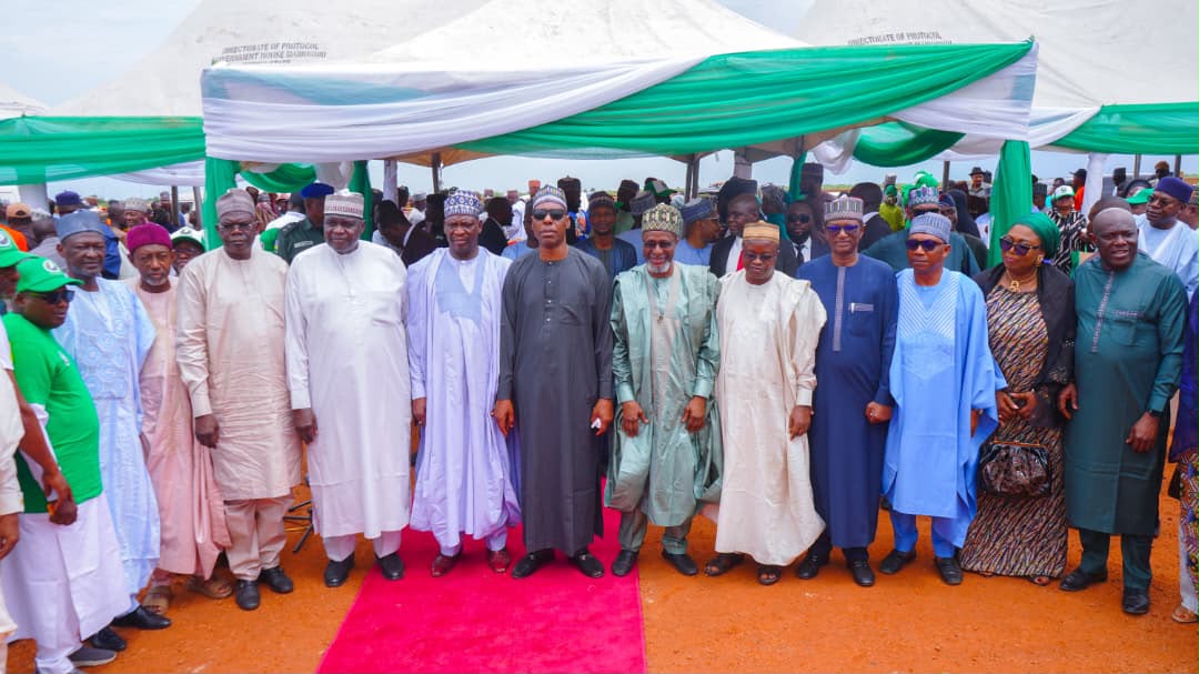 Zulum Rolls Out Free Gas Cylinders for 23,700 Teachers, Environmental Vanguards, as Minister Launches Four Million Seedlings Tree Planting Campaign