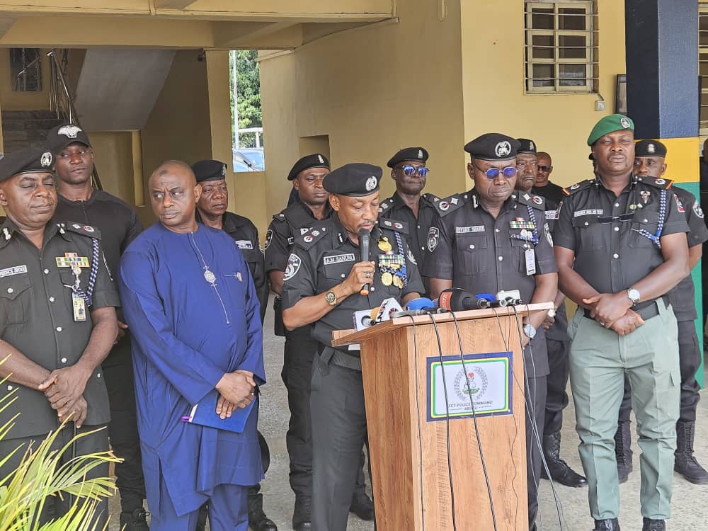 FCT Police Smash Kidnap, 'One Chance' Gangs, Rescue Victim, Recover AK-47, Drugs
