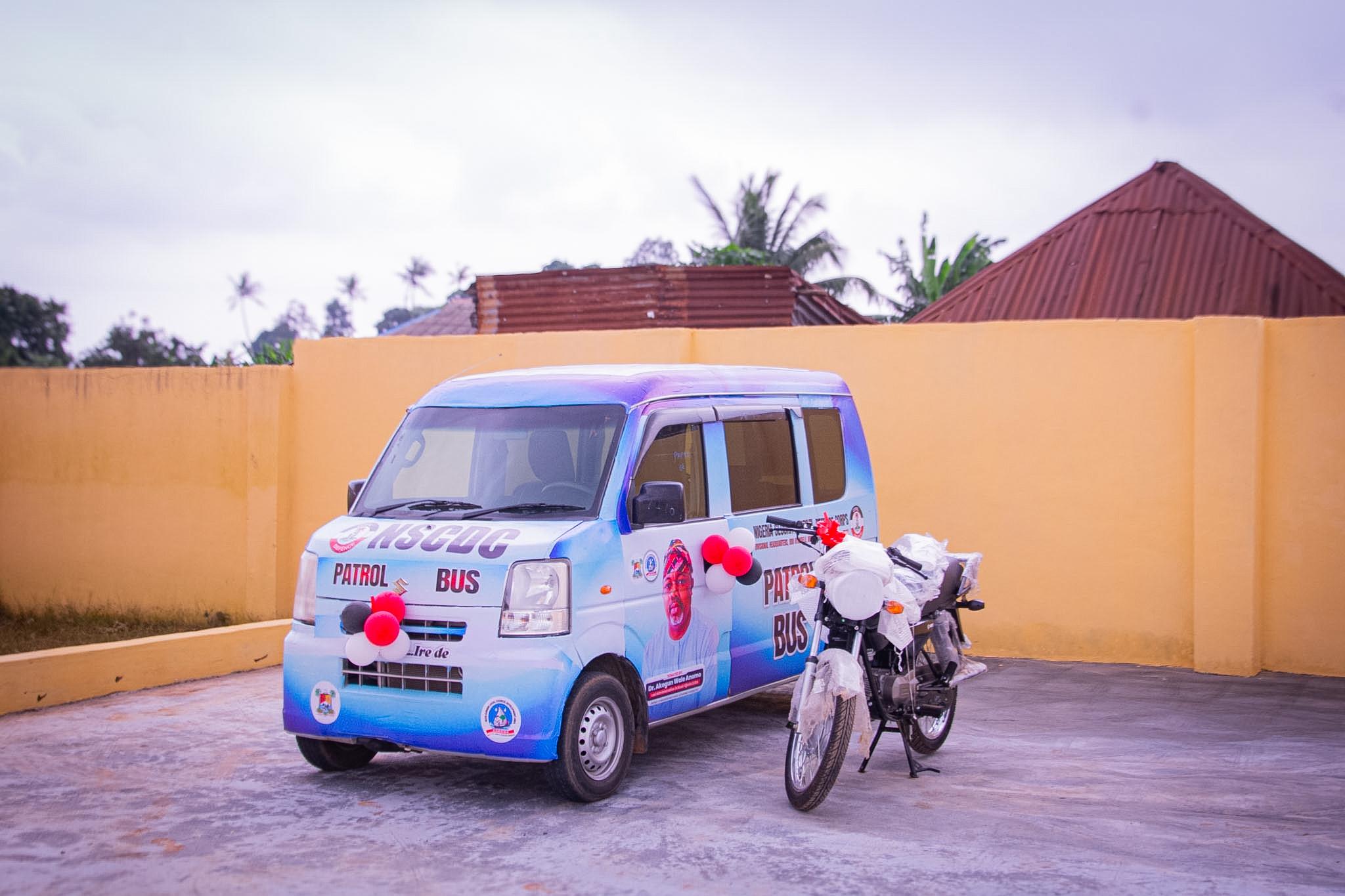 Ikosi-Ejirin LCDA Boosts Security, Hands Over New Divisional Office, Vehicles to NSCDC