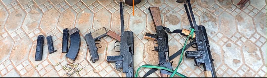 Troops nab five suspected kidnappers, seize arms in Yobe raid

‎

‎
