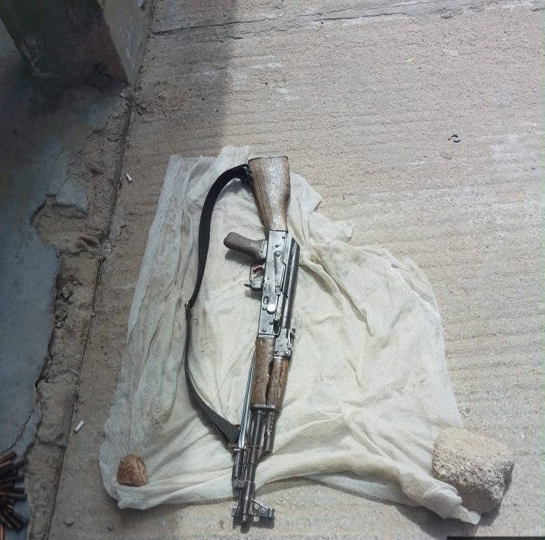 ‎Senior ISWAP finance chief surrenders as 46 terrorists, families lay down arms

‎