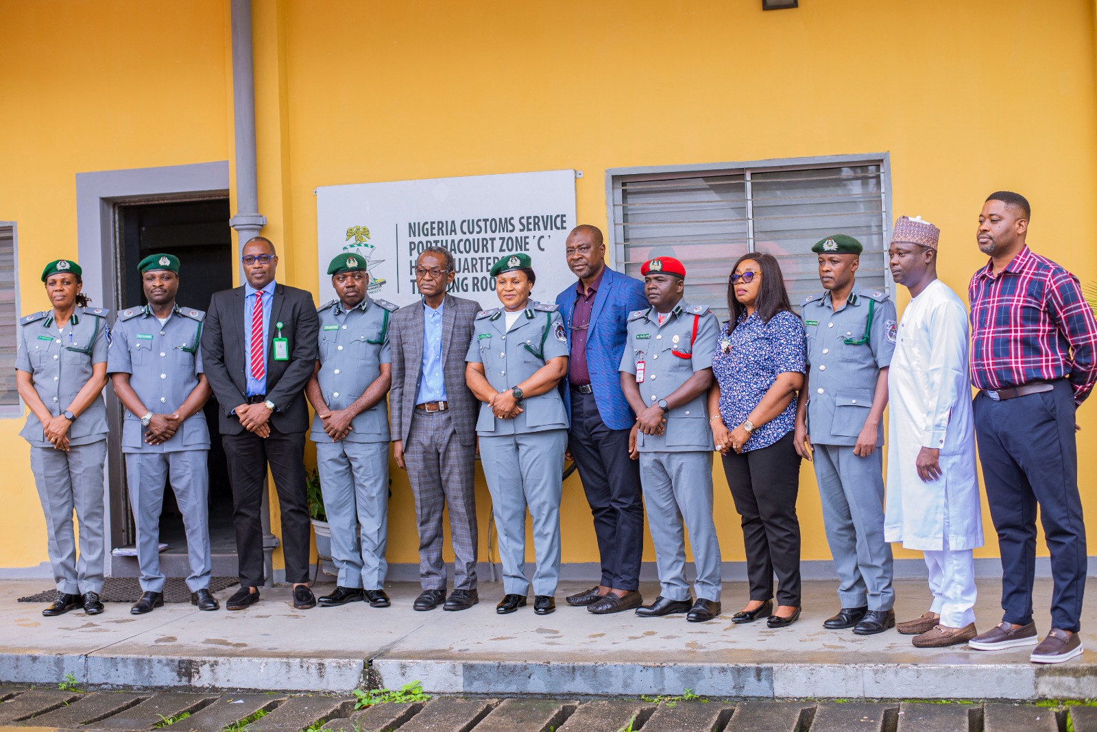 Port Harcourt Area 1 Wins Big as Comptroller Atuluku Bust Expired Pharmceutical Products Ring

‎
