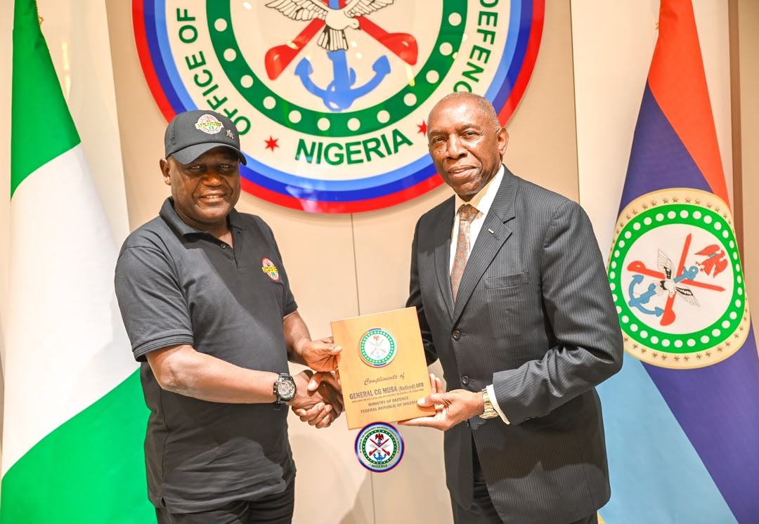 ‎Nigeria, U.S. deepen defence cooperation as ex-AFRICOM commander visits Defence Minister

‎

‎