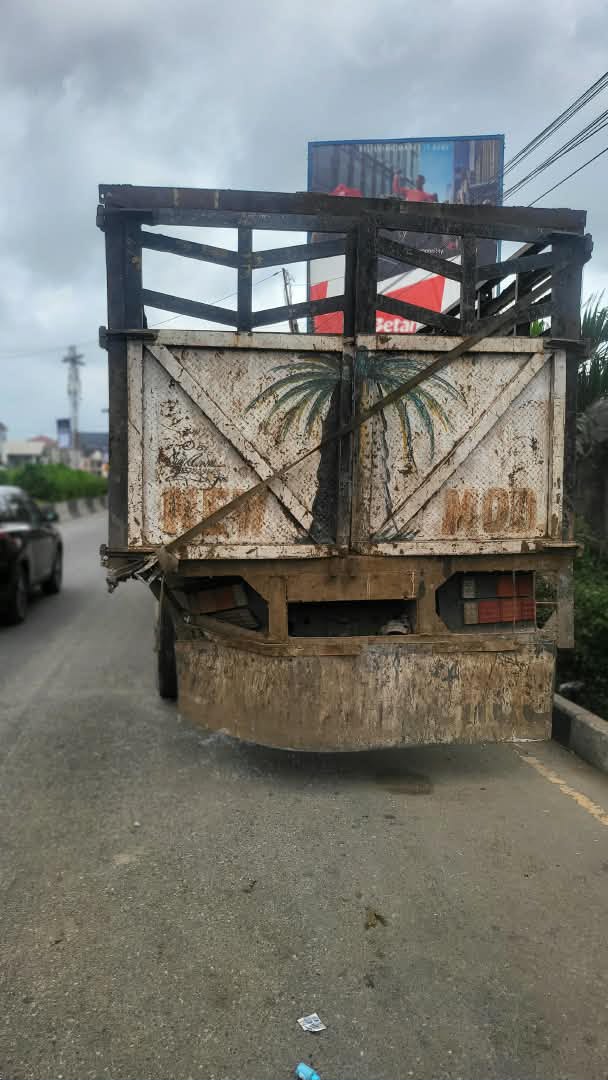 Lagos Police Arrest Five Suspected Telecom Vandals, Recover Truckload of Iron Rods