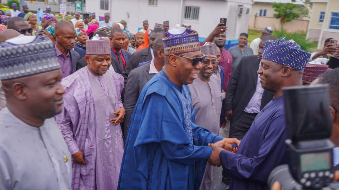 Defying rain, Zulum kicks off mobilisation for Tinubu after US trip