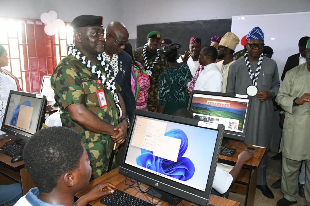 COAS Shaibu Commissions Solar-Powered Computer Lab At Ogun School