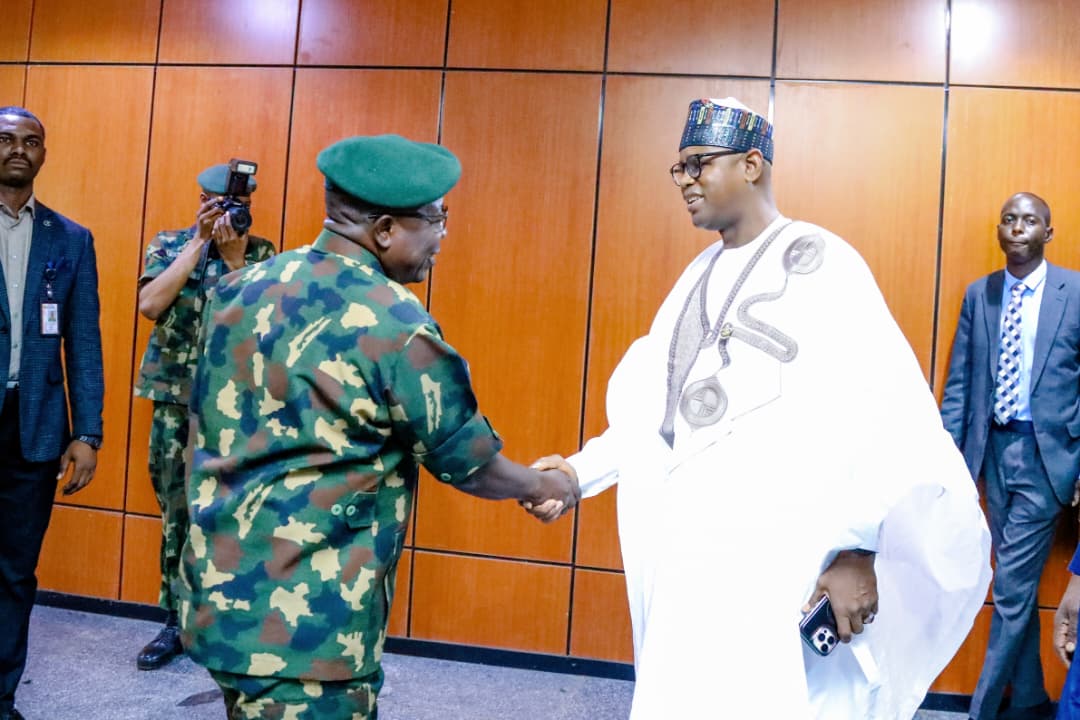 Goronyo hails Sokoto gov for donating 10 vehicles to secure superhighway