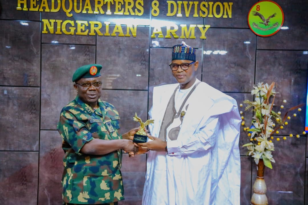 Goronyo hails Sokoto gov for donating 10 vehicles to secure superhighway