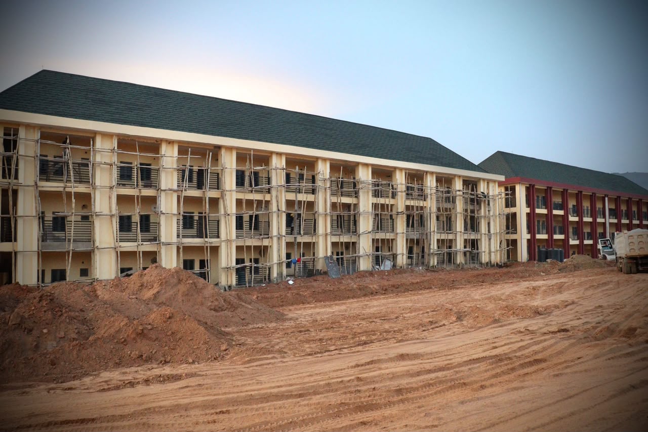 COAS Inspects Tinubu Barracks Phase II, Pushes for Timely Completion