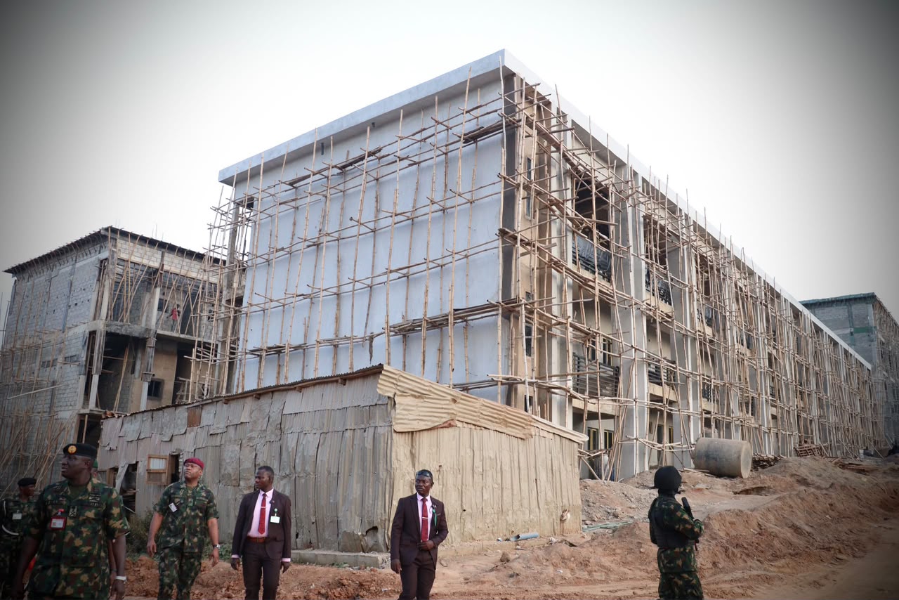 COAS Inspects Tinubu Barracks Phase II, Pushes for Timely Completion