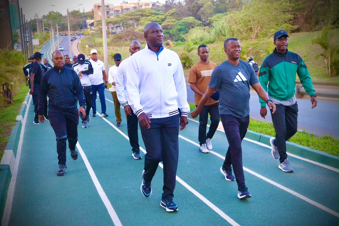 Nigerian, Rwandan Army Chiefs Promote Fitness, Strengthen Military Ties

