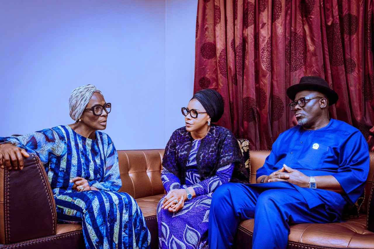 Oborevwori Pays Condolence Visit To Uduaghan’s Family