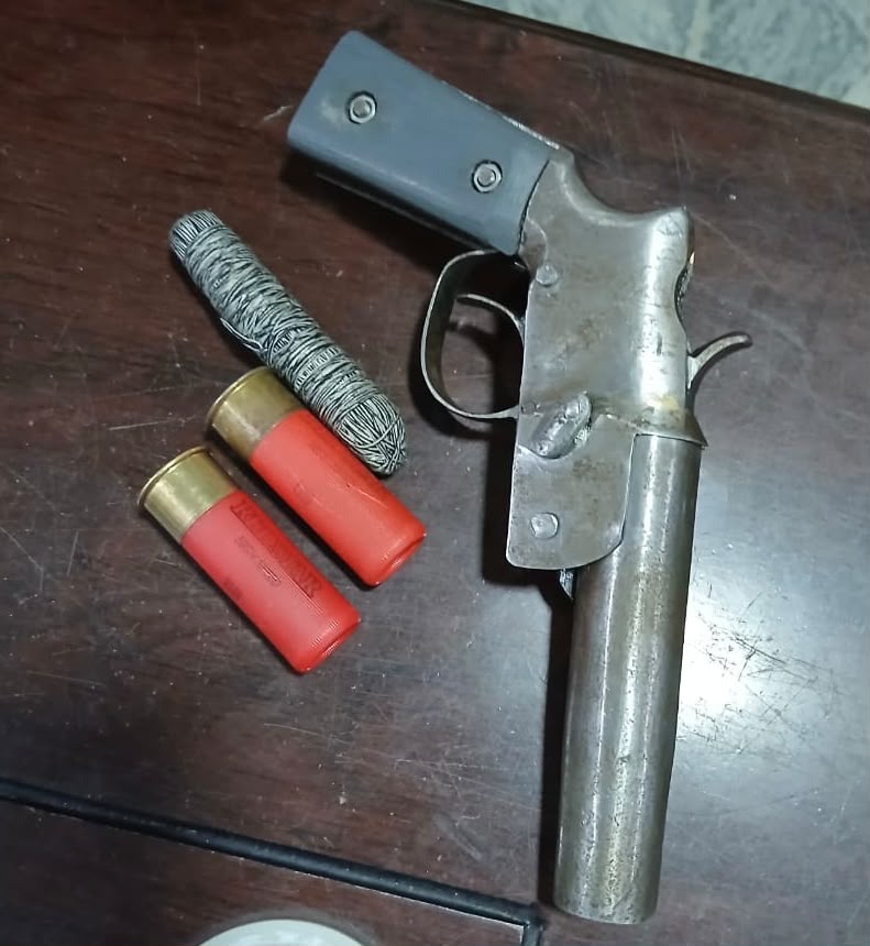 Police arrest suspected arms courier, recover pistol in Lagos